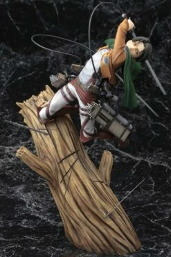 Kotobukiya 1/8 Attack On Titan Levi (Renewal Package Ver.) ArtFXJ Scale Statue PP803