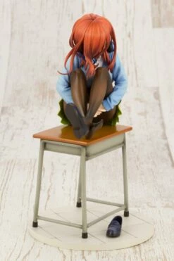 Kotobukiya 1/8 The Quintessential Quintuplets Miku Nakano Scale Statue Figure PP822 -Cheap Hasbro || GOOD SMILE COMPANY Store 190526018082d
