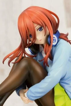 Kotobukiya 1/8 The Quintessential Quintuplets Miku Nakano Scale Statue Figure PP822 -Cheap Hasbro || GOOD SMILE COMPANY Store 190526018082g