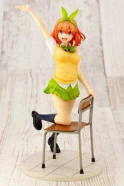 Kotobukiya 1/8 The Quintessential Quintuplets Yotsuba Nakano Scale Statue Figure PP893