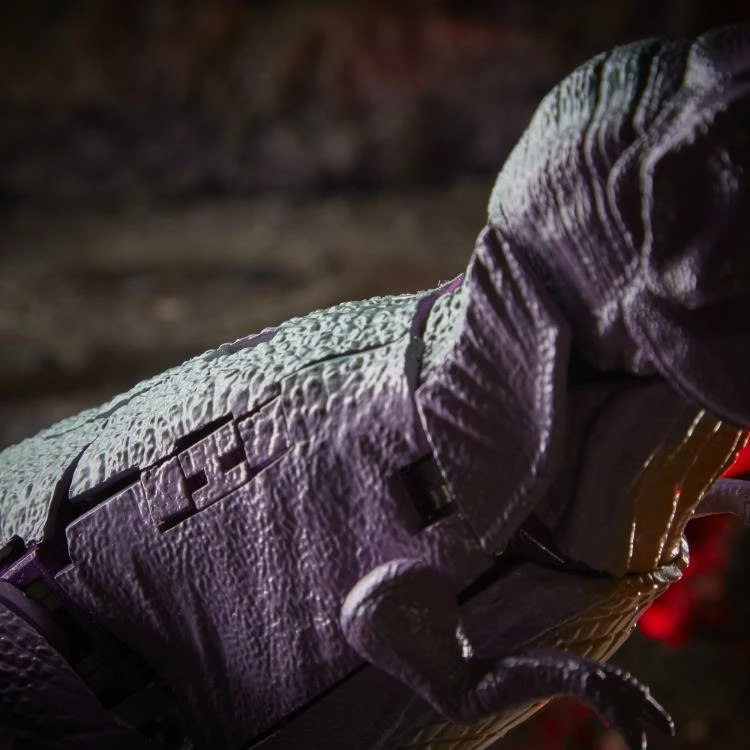 Hasbro Transformers Generations War For Cybertron: Kingdom Leader Megatron Action Figure WFC-K10 10 Hasbro Transformers Generations War For Cybertron: Kingdom Leader Megatron Action Figure WFC-K10 - Image 8