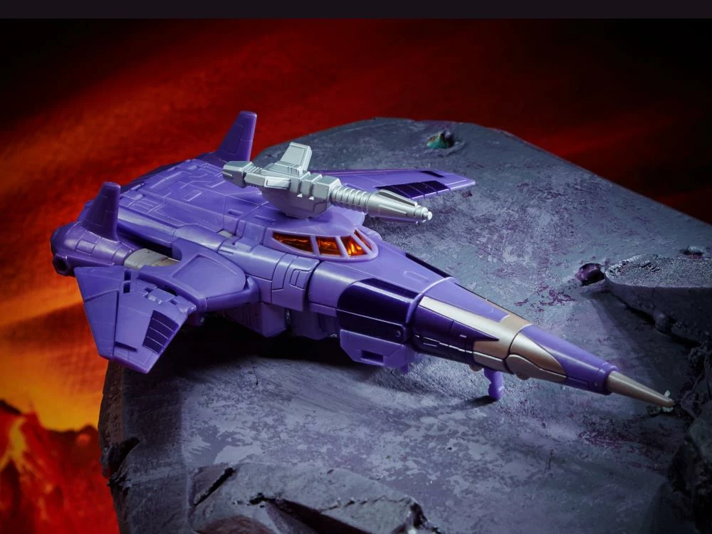Hasbro Transformers Generations War For Cybertron: Kingdom Voyager Cyclonus Action Figure WFC-K9 7 Hasbro Transformers Generations War For Cybertron: Kingdom Voyager Cyclonus Action Figure WFC-K9 - Image 5