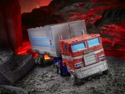 Hasbro Transformers Generations War For Cybertron: Kingdom Leader Optimus Prime Action Figure WFC-K11 -Cheap Hasbro || GOOD SMILE COMPANY Store 5010993767021d