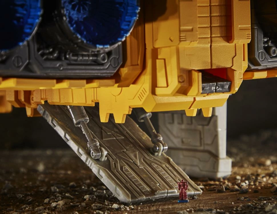 Hasbro Transformers Generations War For Cybertron: Kingdom Titan Autobot Ark Action Figure WFC-K30 9 Hasbro Transformers Generations War For Cybertron: Kingdom Titan Autobot Ark Action Figure WFC-K30 - Image 7