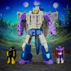 Hasbro Transformers Generations Legacy Evolution Deluxe Class Needlenose Action Figure -Cheap Hasbro || GOOD SMILE COMPANY Store 5010994196950c