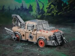 Hasbro Transformers Generations Legacy Evolution Deluxe Class Scraphook Action Figure -Cheap Hasbro || GOOD SMILE COMPANY Store 5010994196974f