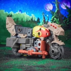 Hasbro Transformers Generations Legacy Evolution Deluxe Class Crashbar Action Figure 13 Hasbro Transformers Generations Legacy Evolution Deluxe Class Crashbar Action Figure -Cheap Hasbro || GOOD SMILE COMPANY Store 5010994202262c