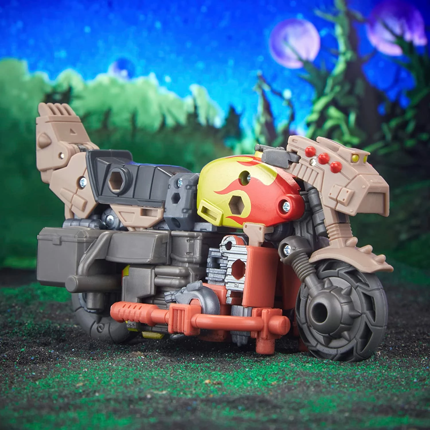 Hasbro Transformers Generations Legacy Evolution Deluxe Class Crashbar Action Figure 8 Hasbro Transformers Generations Legacy Evolution Deluxe Class Crashbar Action Figure - Image 6