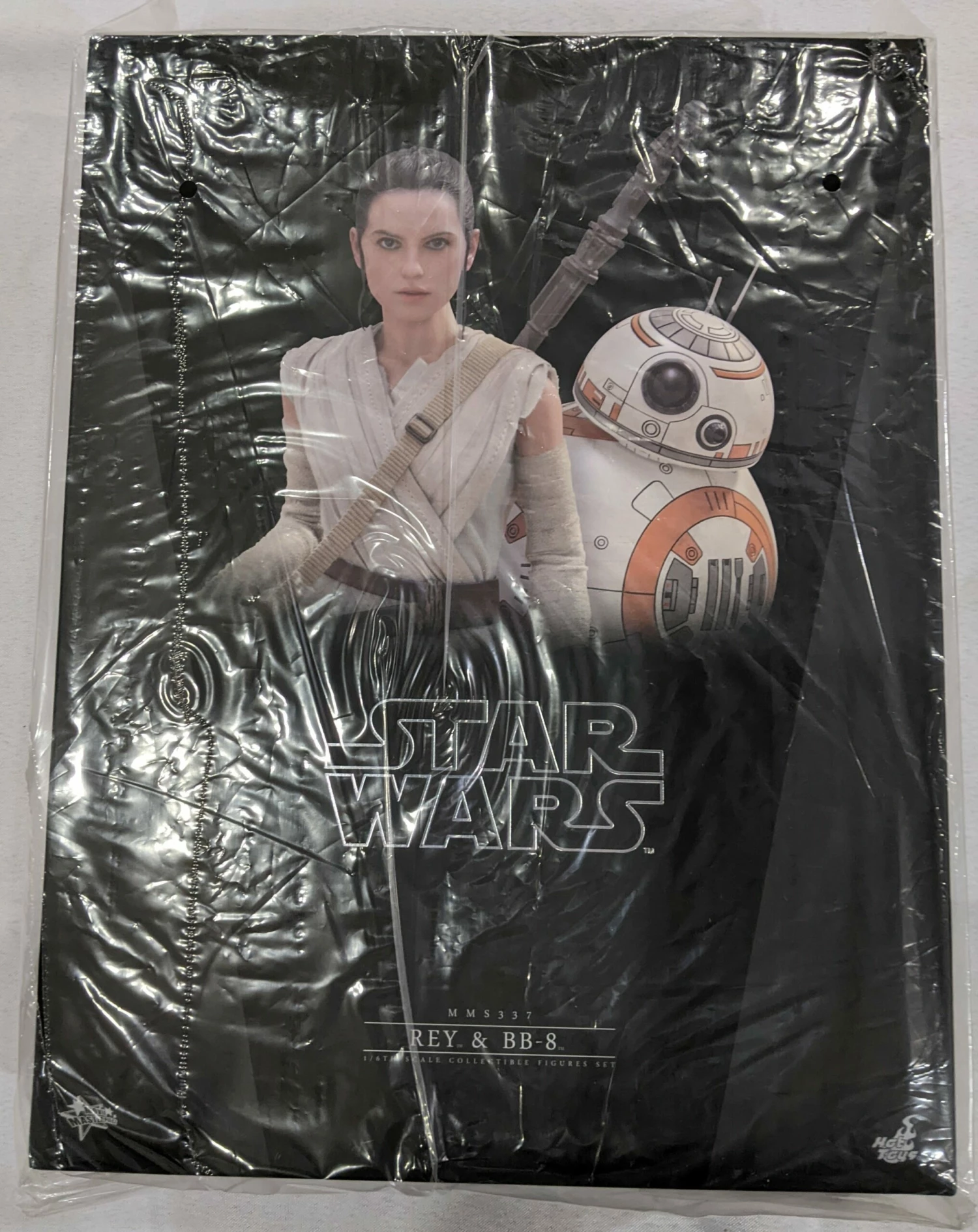Hot Toys 1/6 Star Wars Episode VII The Force Awakens Rey And BB8 Set Sixth Scale MMS337 7 Hot Toys 1/6 Star Wars Episode VII The Force Awakens Rey And BB8 Set Sixth Scale MMS337 - Image 5