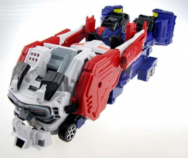 Xovergen TF-02 Transformers Trailerforce Godarmor Add-On Kit 6 Xovergen TF-02 Transformers Trailerforce Godarmor Add-On Kit - Image 4